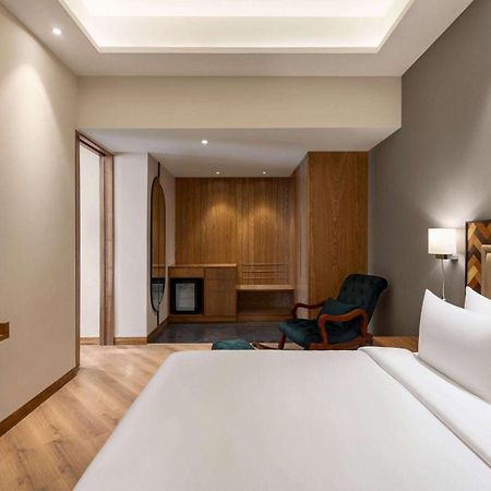 Ramada Encore By Wyndham Amritsar Airport Екстериор снимка