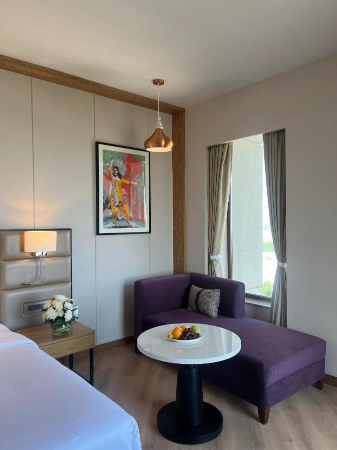 Ramada Encore By Wyndham Amritsar Airport Екстериор снимка