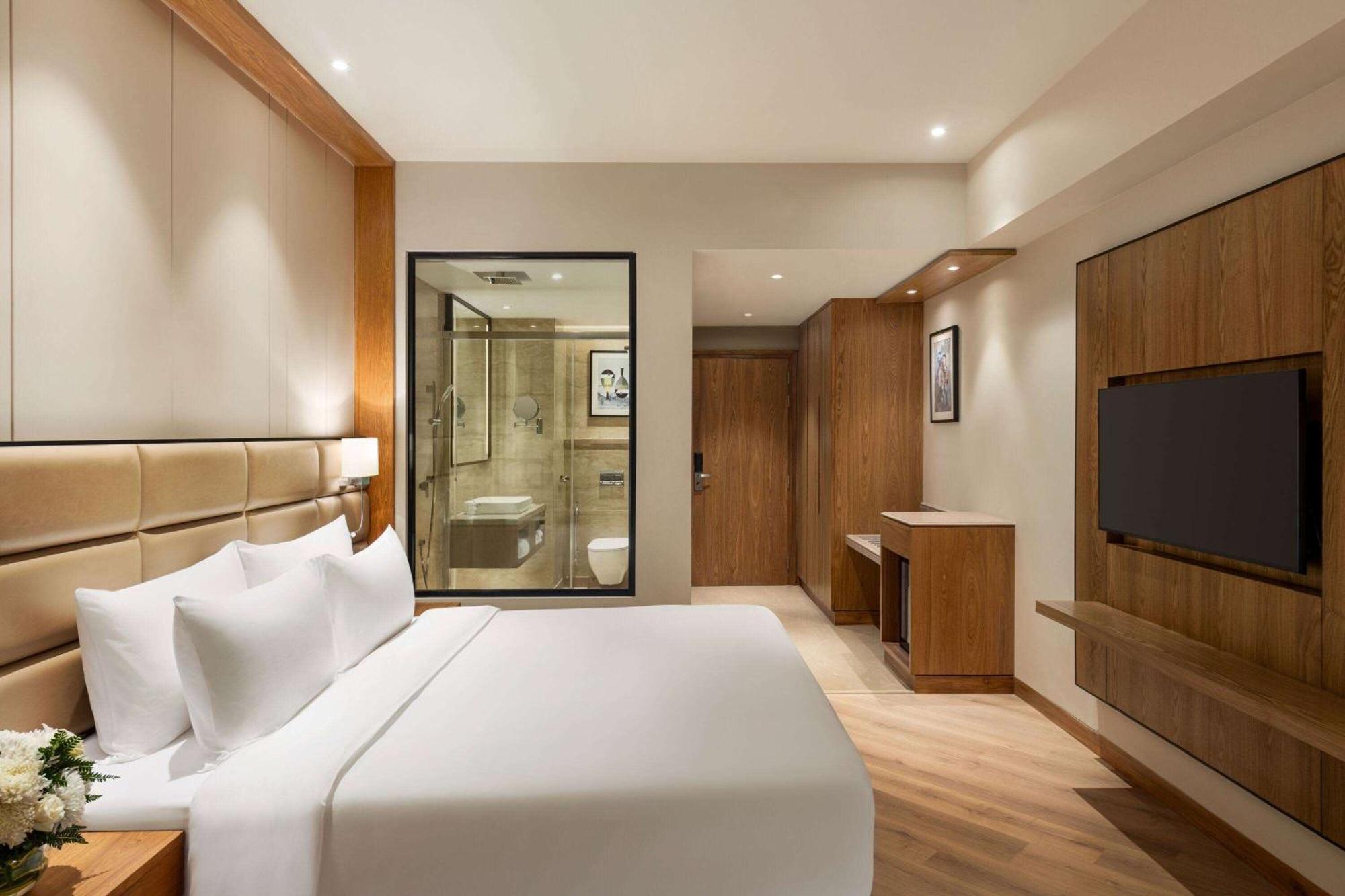 Ramada Encore By Wyndham Amritsar Airport Екстериор снимка