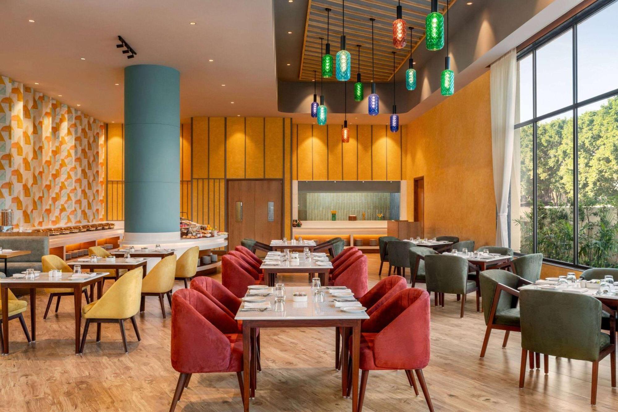 Ramada Encore By Wyndham Amritsar Airport Екстериор снимка