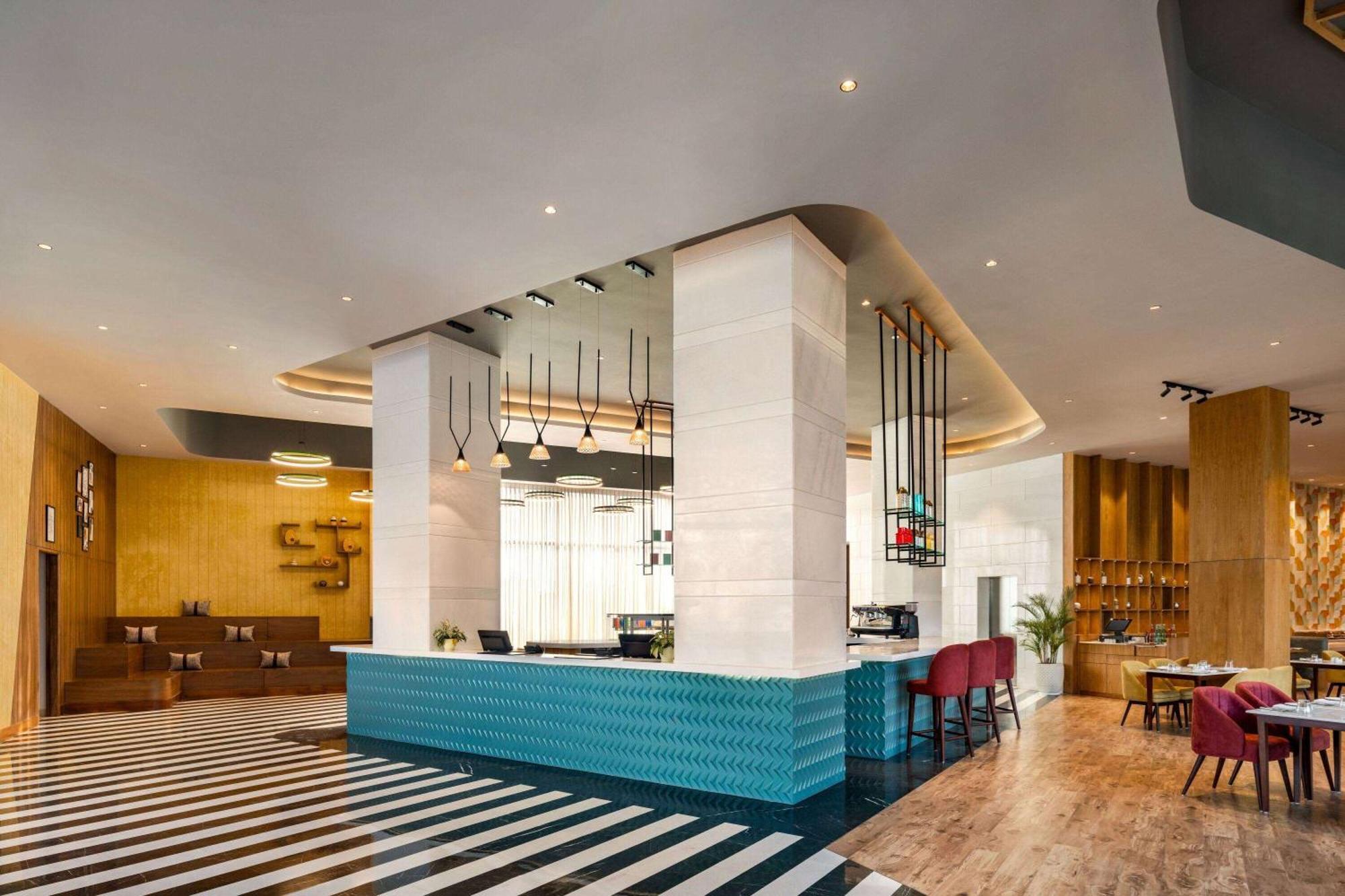 Ramada Encore By Wyndham Amritsar Airport Екстериор снимка